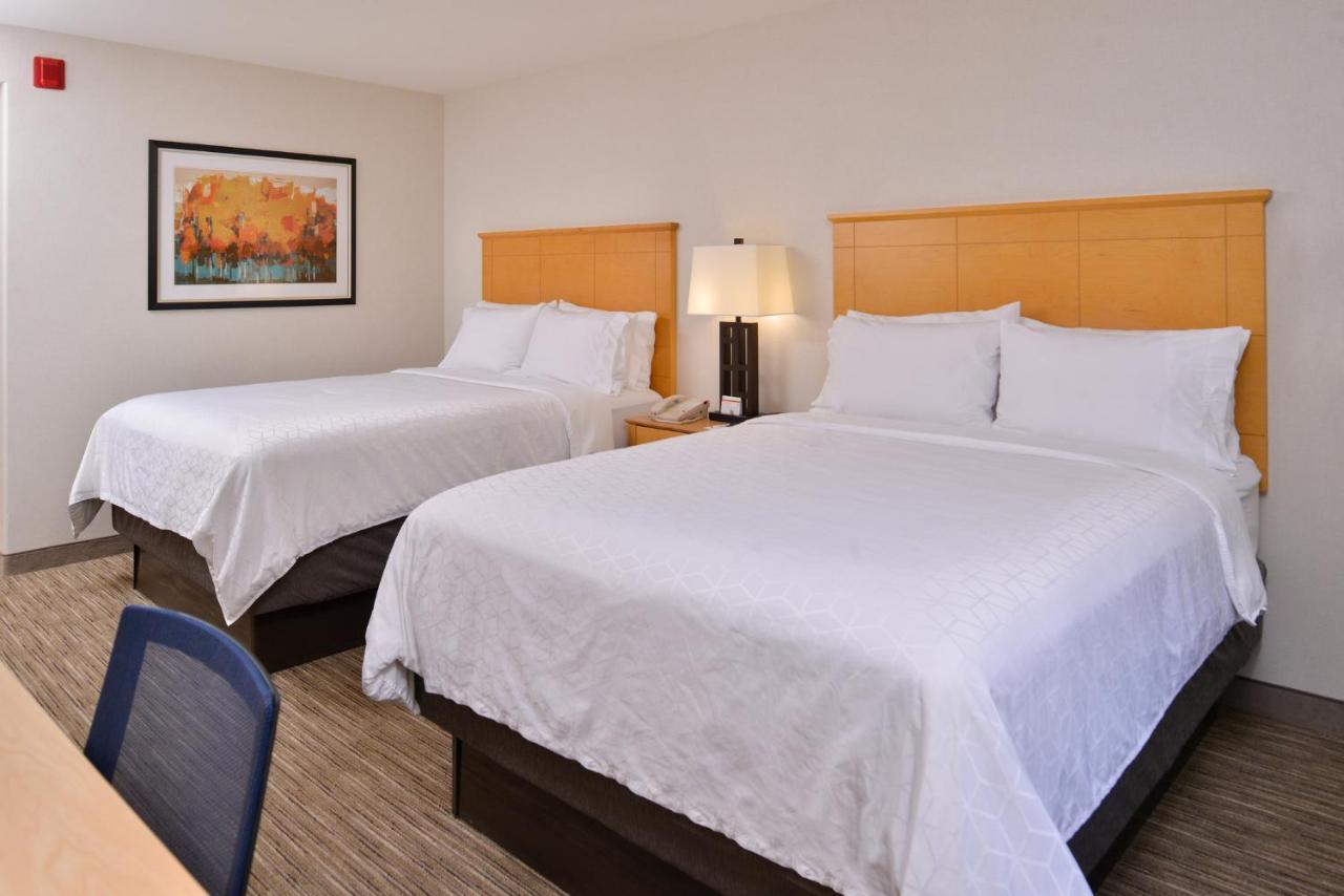 Holiday Inn Express Stockton Southeast By Ihg Экстерьер фото