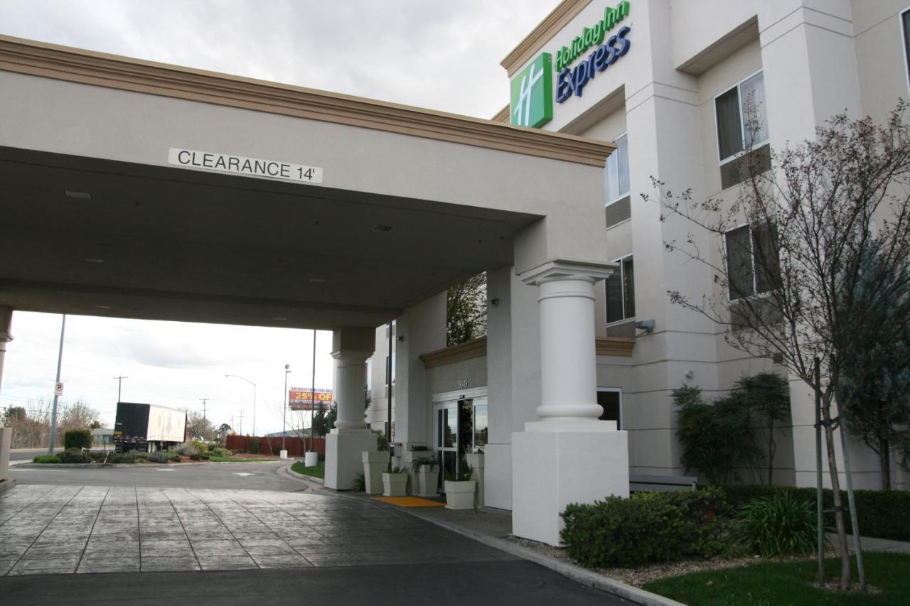 Holiday Inn Express Stockton Southeast By Ihg Экстерьер фото
